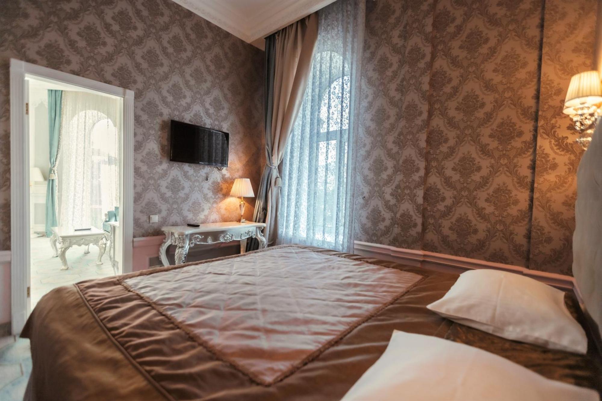 Royal Grand Hotel Киев Стая снимка