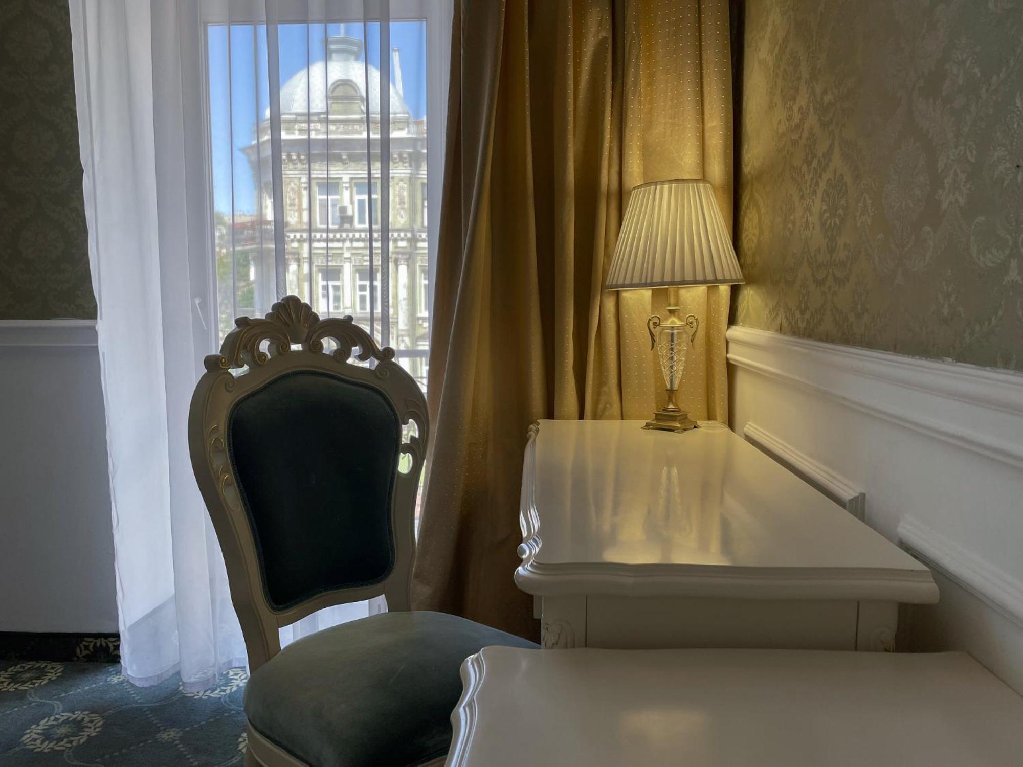 Royal Grand Hotel Киев Екстериор снимка