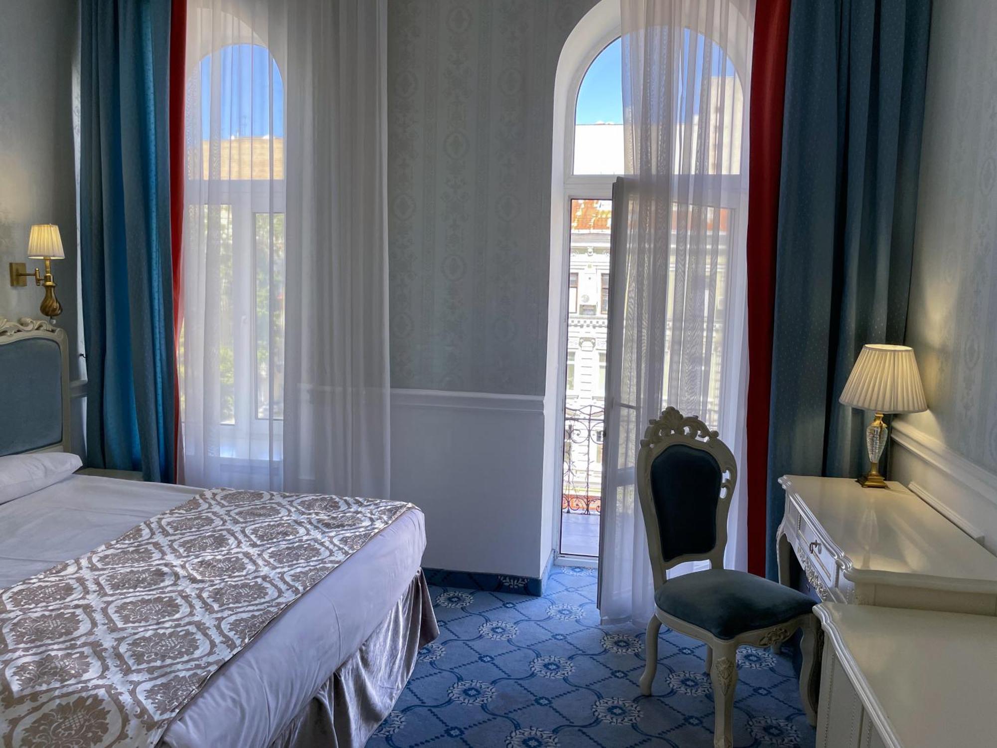 Royal Grand Hotel Киев Екстериор снимка