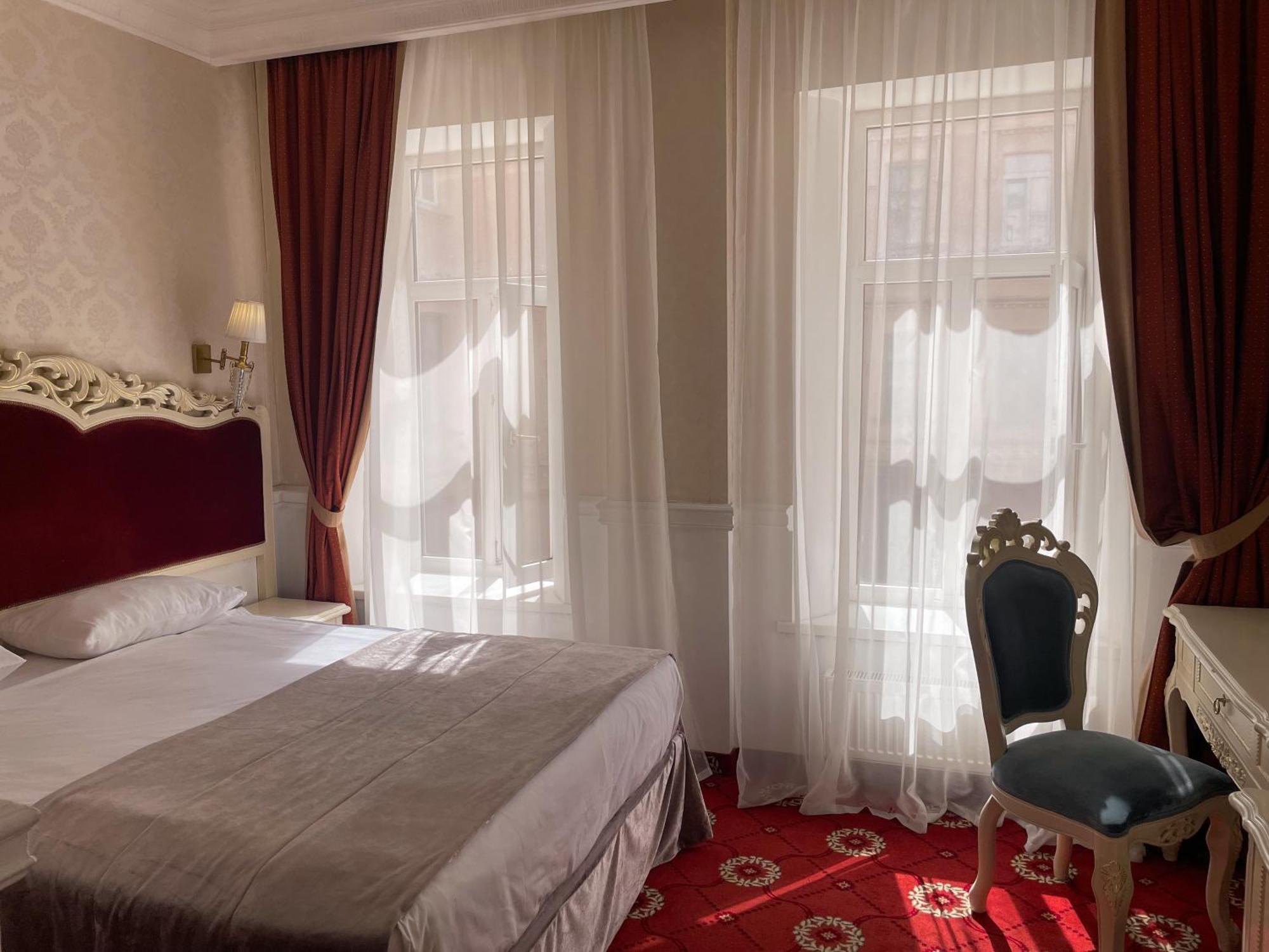 Royal Grand Hotel Киев Екстериор снимка