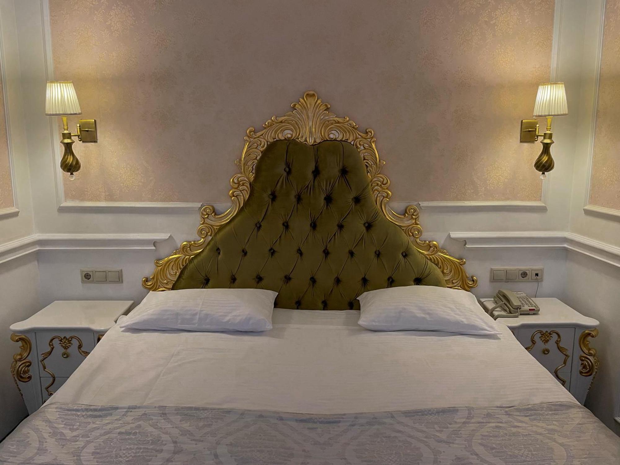 Royal Grand Hotel Киев Стая снимка