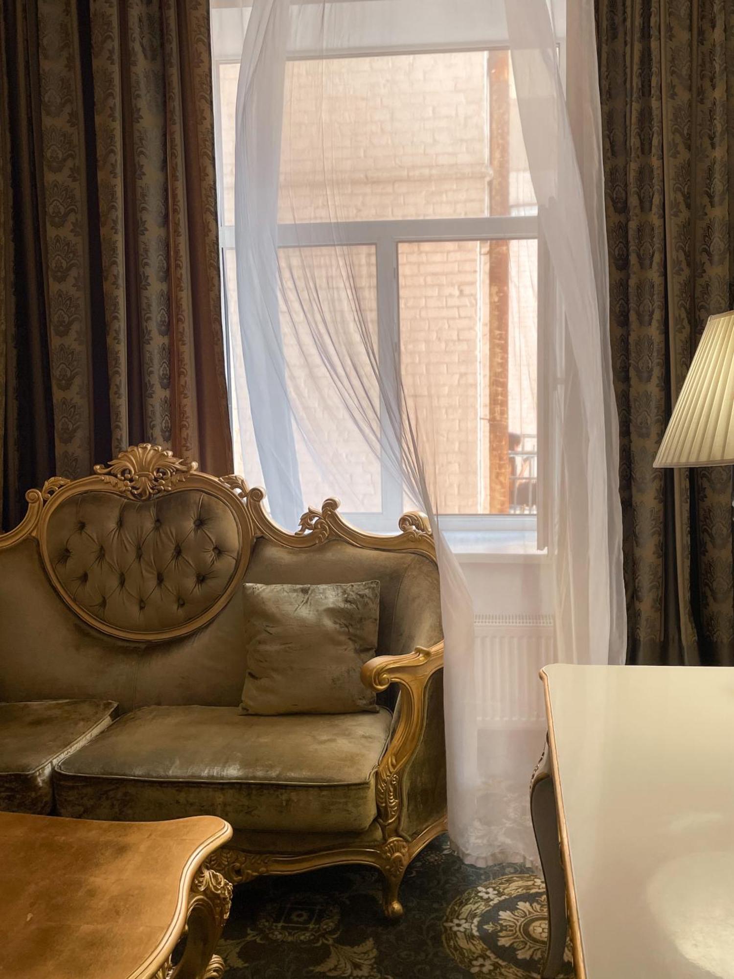Royal Grand Hotel Киев Екстериор снимка