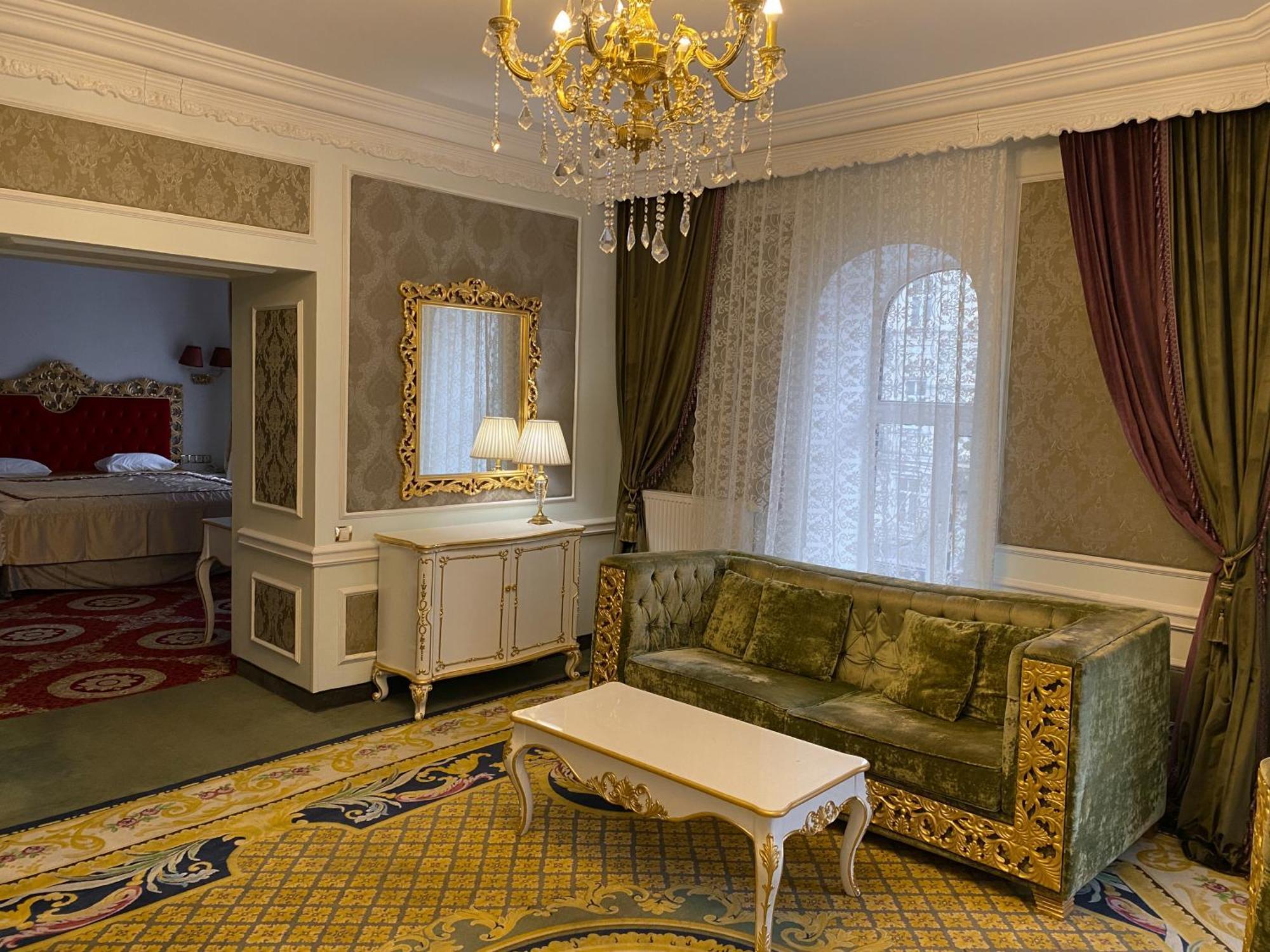 Royal Grand Hotel Киев Екстериор снимка
