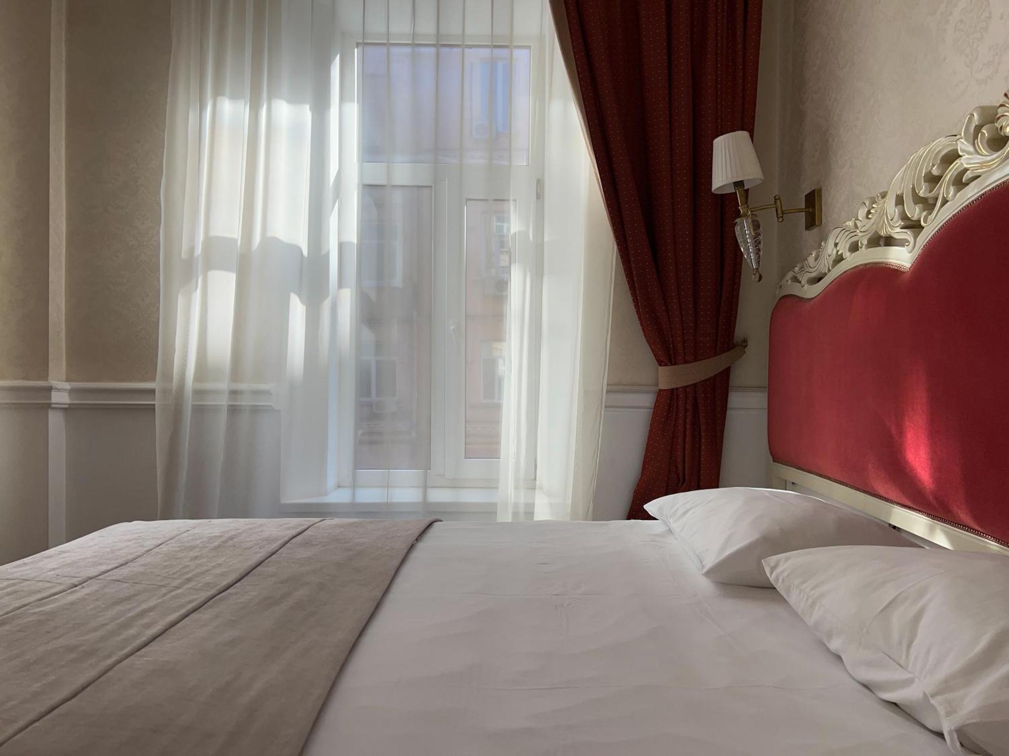 Royal Grand Hotel Киев Стая снимка