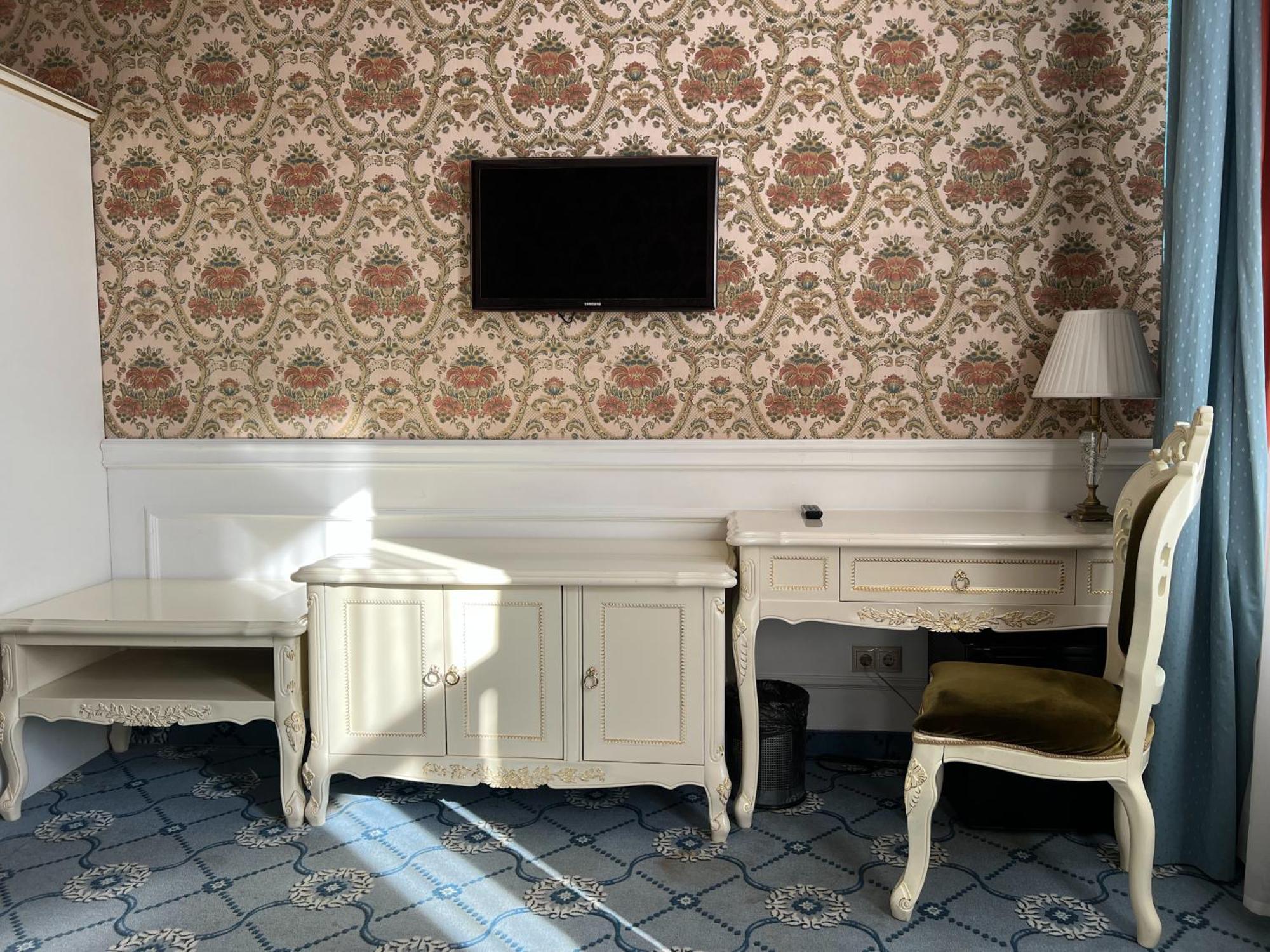 Royal Grand Hotel Киев Екстериор снимка